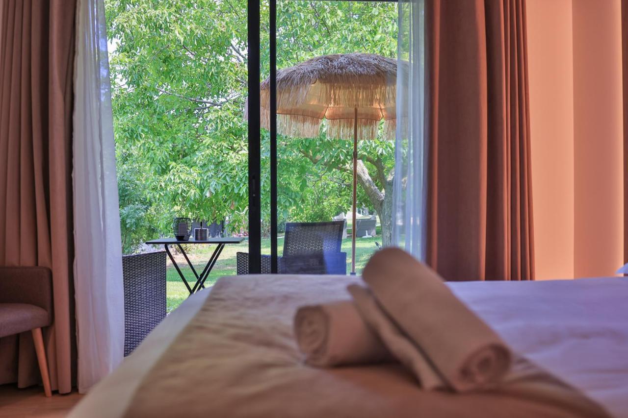 Logis Hotel & Spa Dejeunez Sous L'Arbre Русе Экстерьер фото